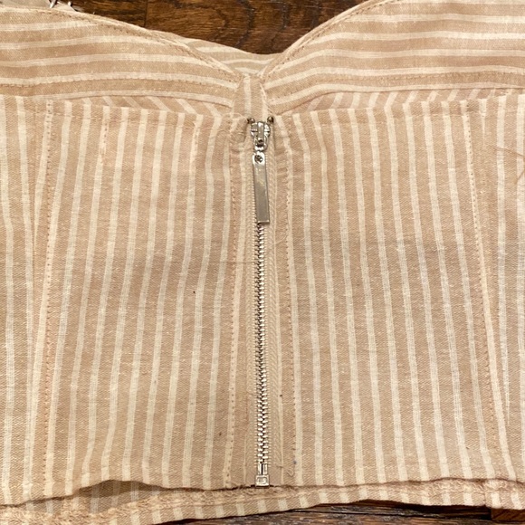 Superdown Rudy Halter Top - Picture 6 of 6